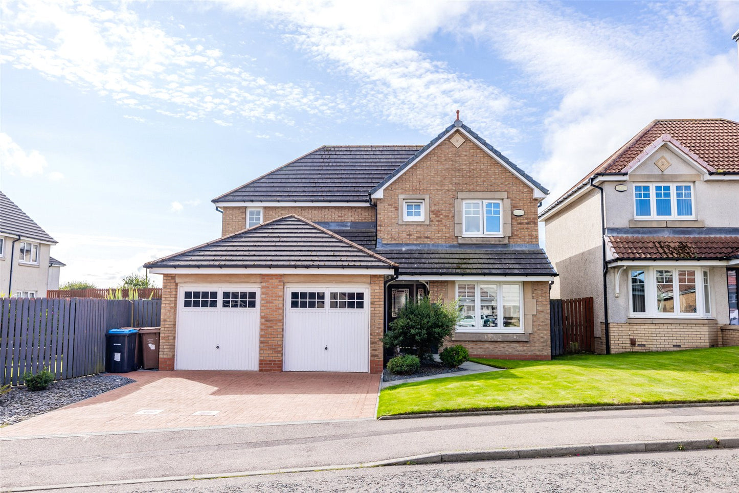 Magnificent Family Home in Cove