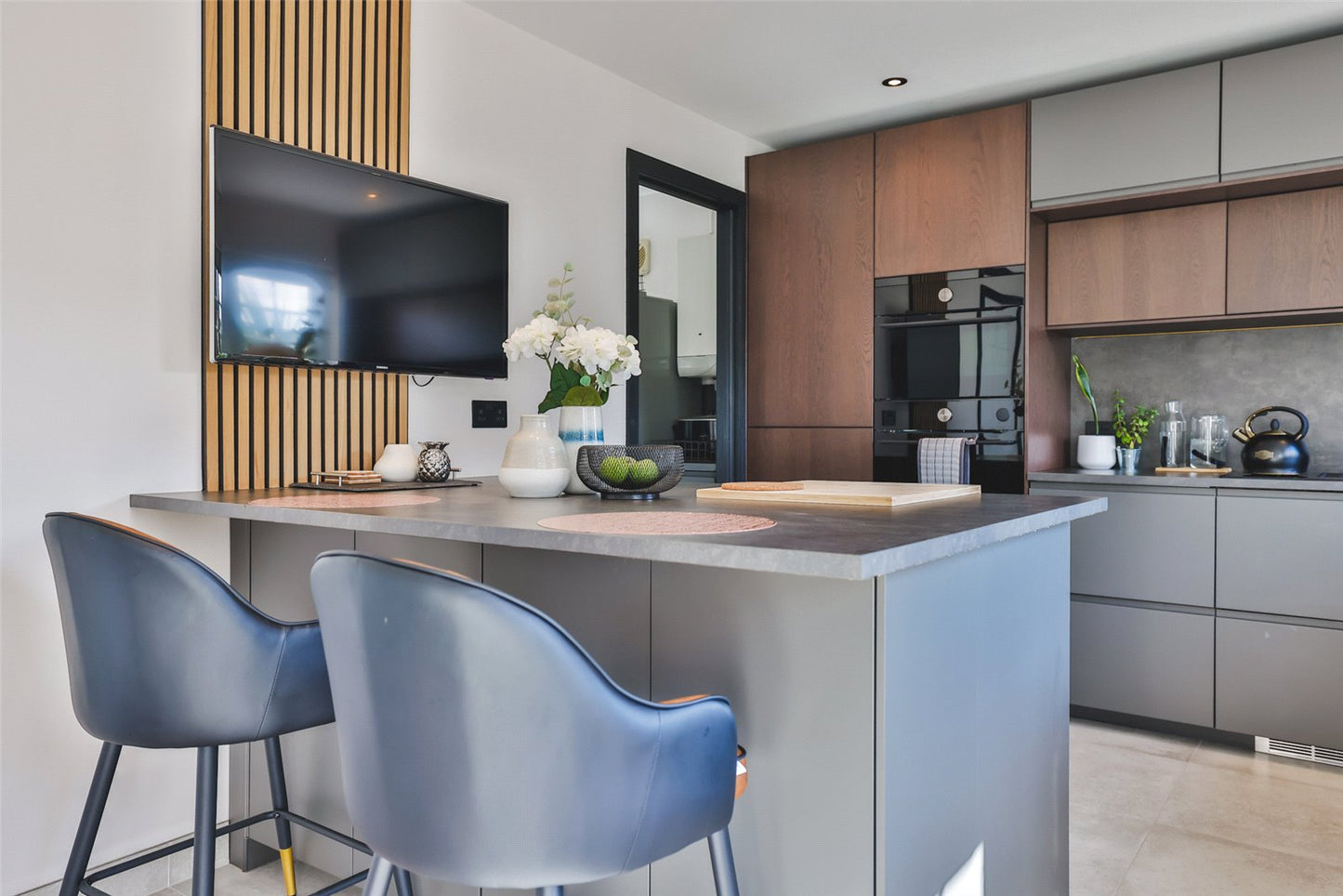 Magnificent Family Home in Cove