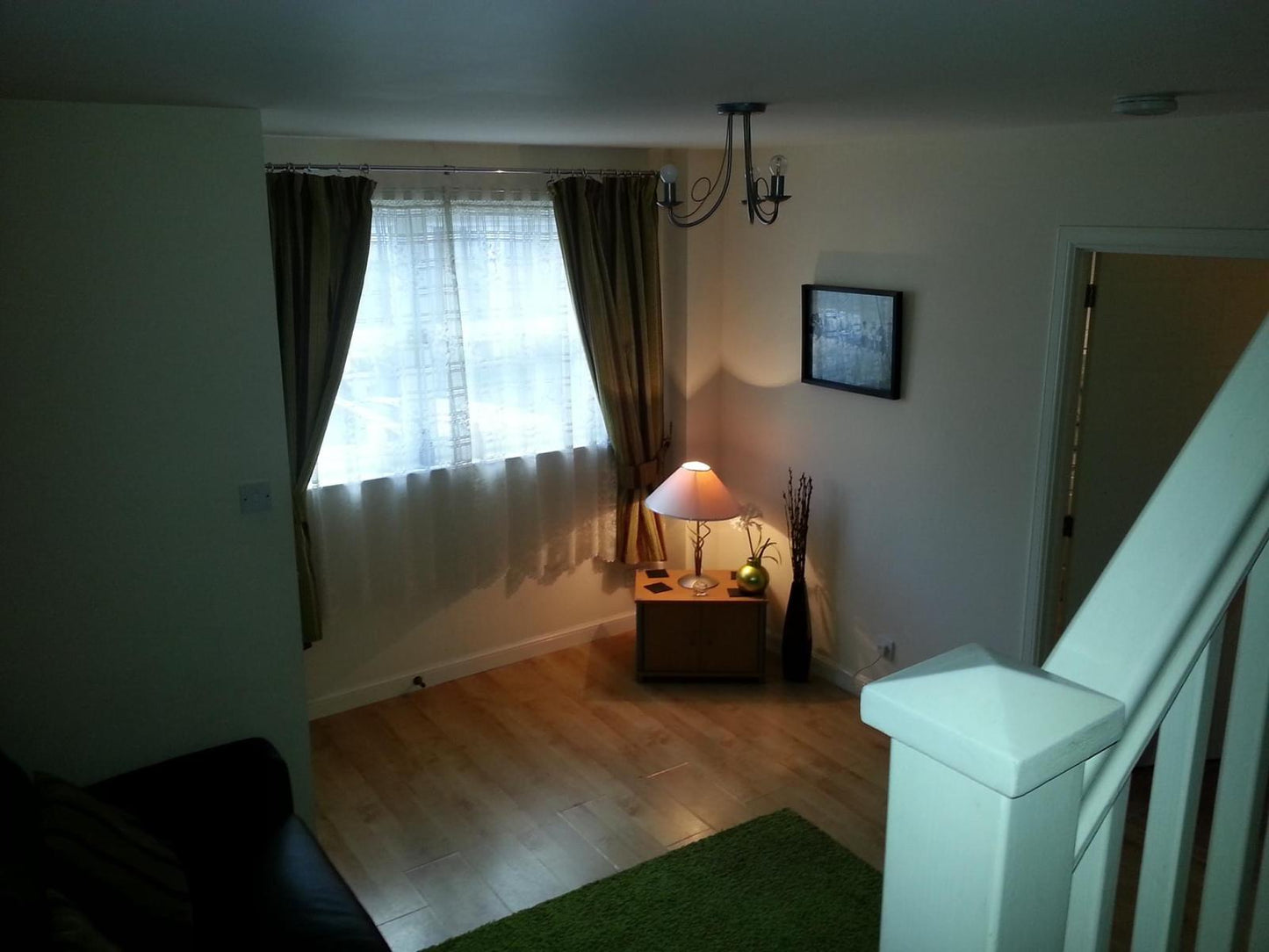 Magnificent 2 Bedroom Front Door Flat Private Parking