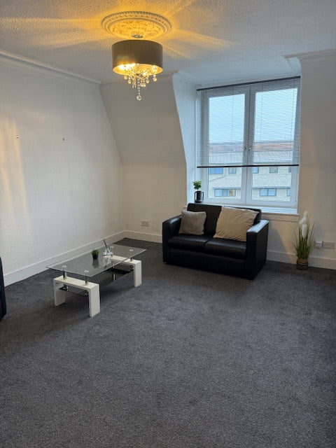 Amazing Top Floor City Centre Flat