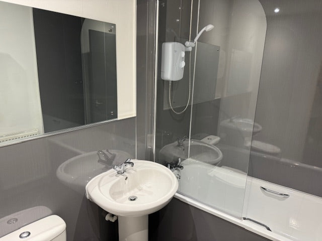 Amazing Top Floor City Centre Flat