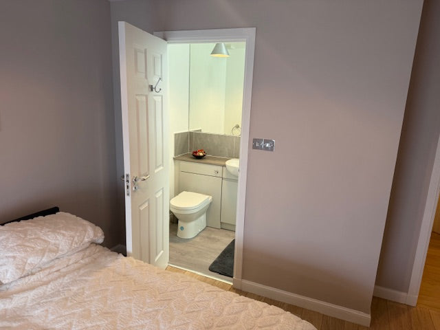 Fabulous 2 Bedroom 2 Bathroom City Centre Flat