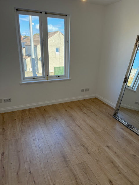 One Bedroom Flat in COVE