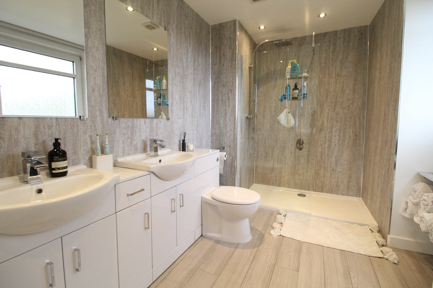 Stunning 3 Bed Detached Cottage