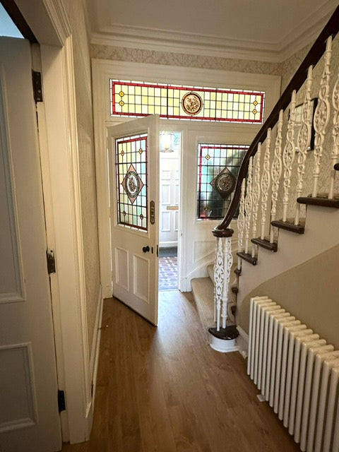 5 bed semi detached house
