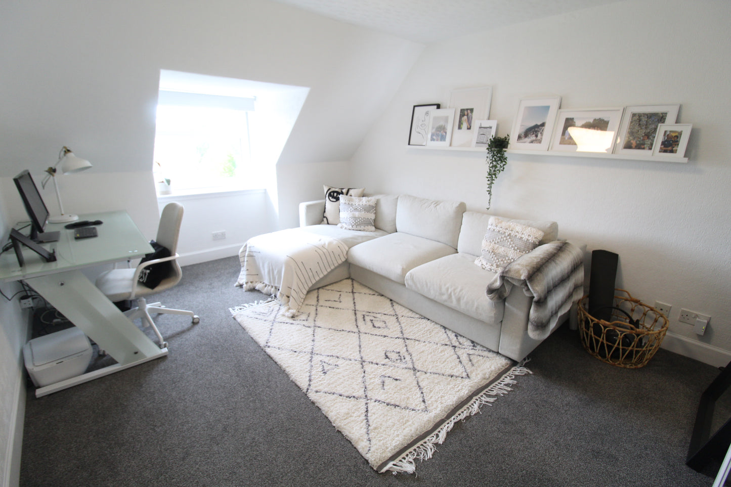 Stunning 3 Bed Detached Cottage