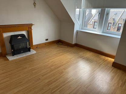 Large 3 Bed Flat Peterhead