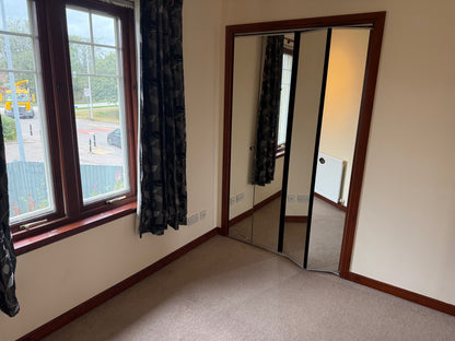 2 Bed First Floor Flat in COVE
