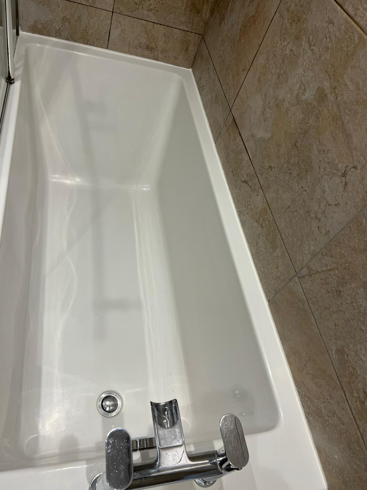 Well Kept 2 Bedroom Flat