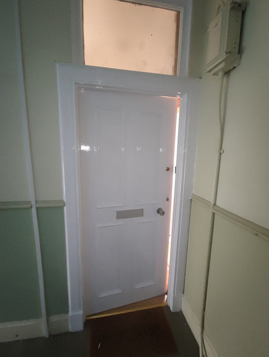 First Floor 2 Bed City Centre Flat