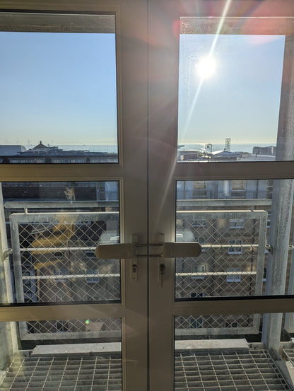 3 Bedroom Top Floor Beachfront Apartment