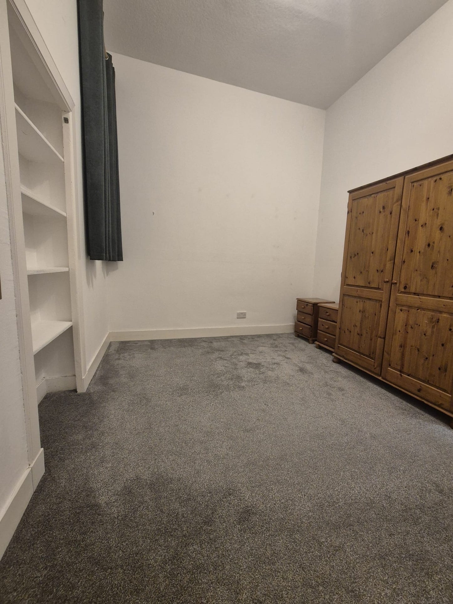 Stunning 2 Bedroom Ground Floor Flat on Kings Gate