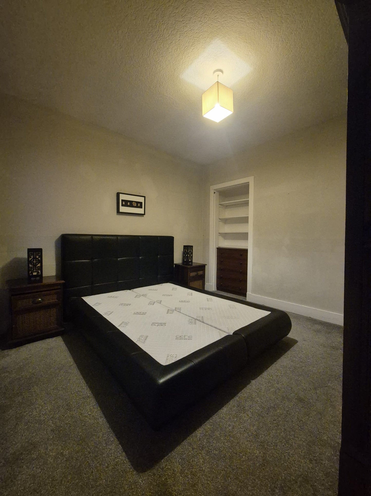 Stunning 2 Bedroom Ground Floor Flat on Kings Gate