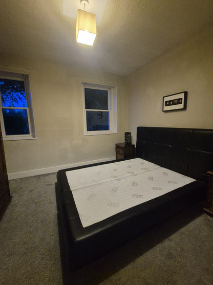 Stunning 2 Bedroom Ground Floor Flat on Kings Gate