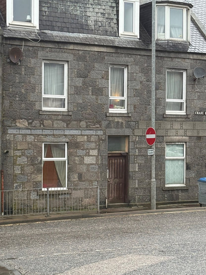 2 Bed Flat in Craig Place, Torry, Aberdeen