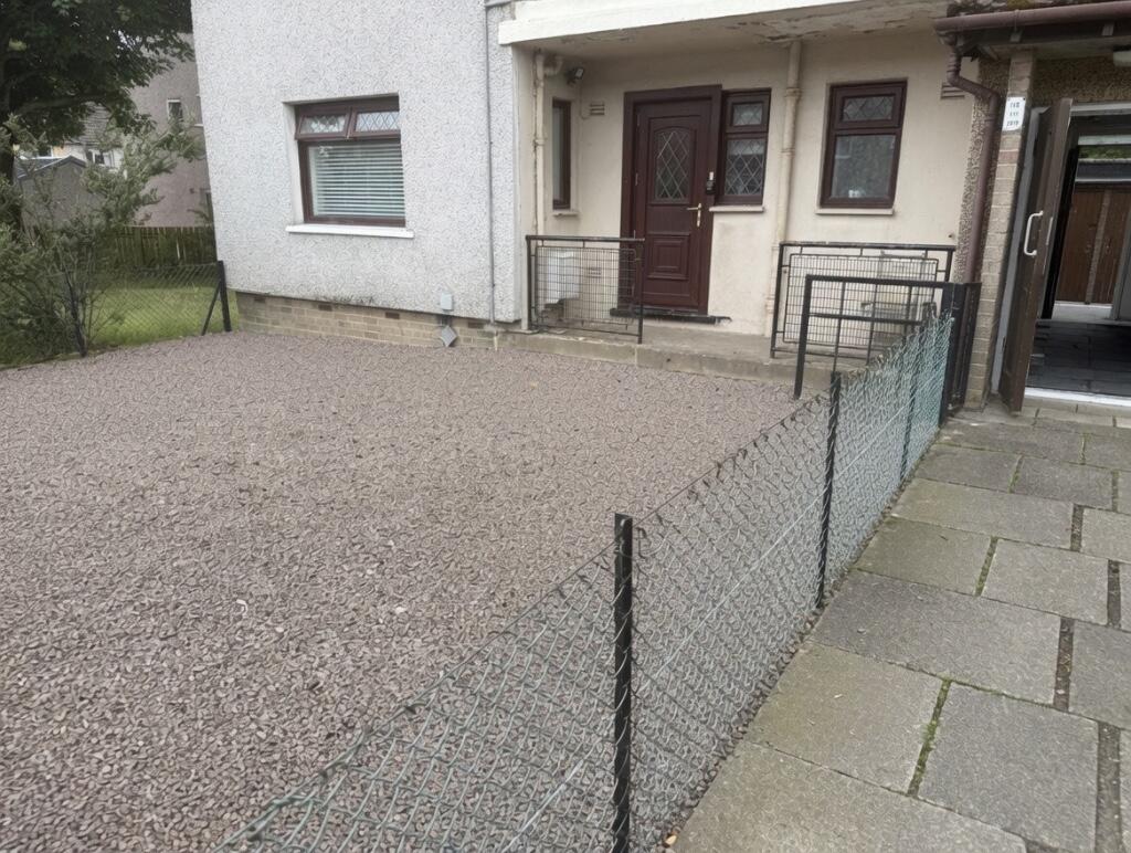 2 Bedroom Ground Floor Flat