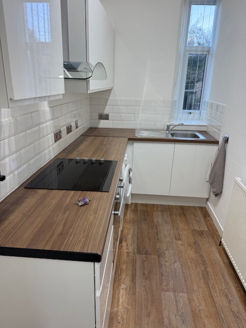 Fully Redecorated Beautiful 1 Bedroom Flat Ground Floor