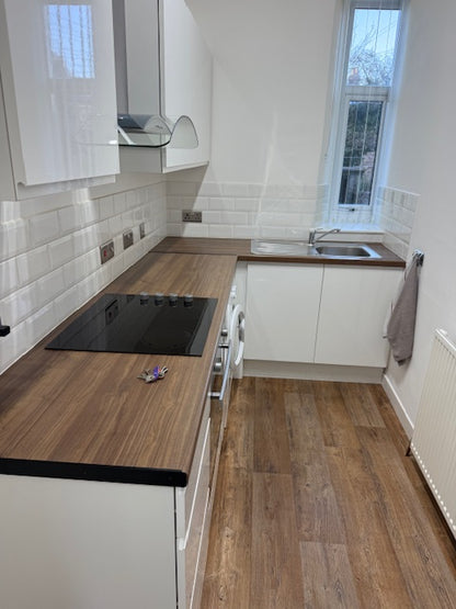 Fully Redecorated Beautiful 1 Bedroom Flat Ground Floor