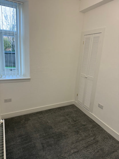Fully Redecorated Beautiful 1 Bedroom Flat Ground Floor