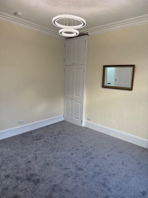Fully Redecorated Beautiful 1 Bedroom Flat Ground Floor