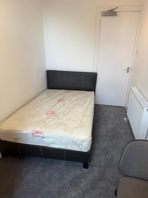 4 Bed HMO City Aberdeen Flat