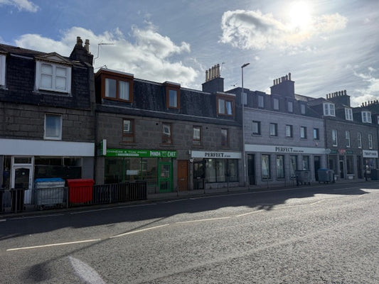 Top Class 3 Bedroom Top Floor Flat