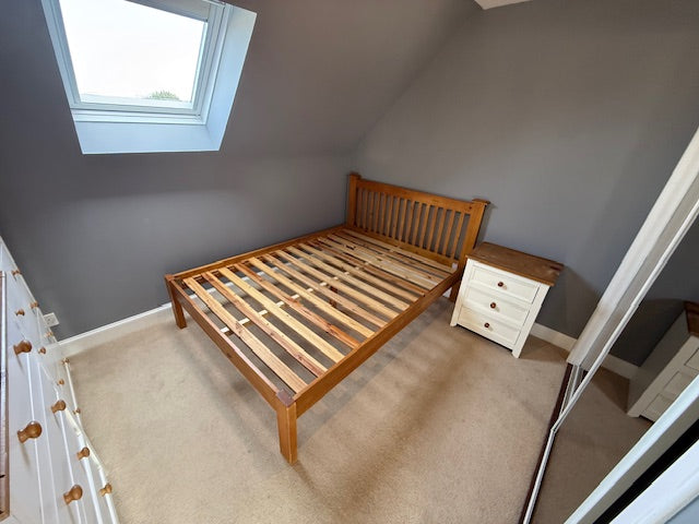 Top Floor 1 Bed with Private Parking
