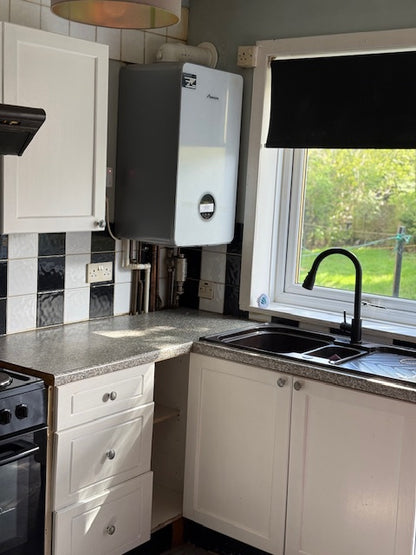 3 Double Bed Family Home