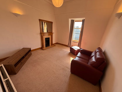 Top Floor 1 Bed Forest Road