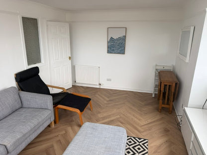 2 Bed Large Flat City Centre