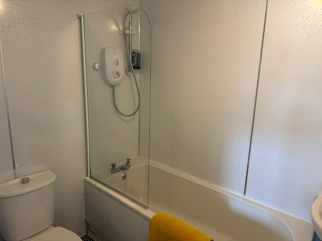 2 Bed Large Flat City Centre
