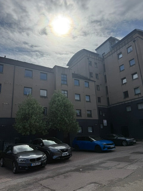 2 Bed Riverside View Flat