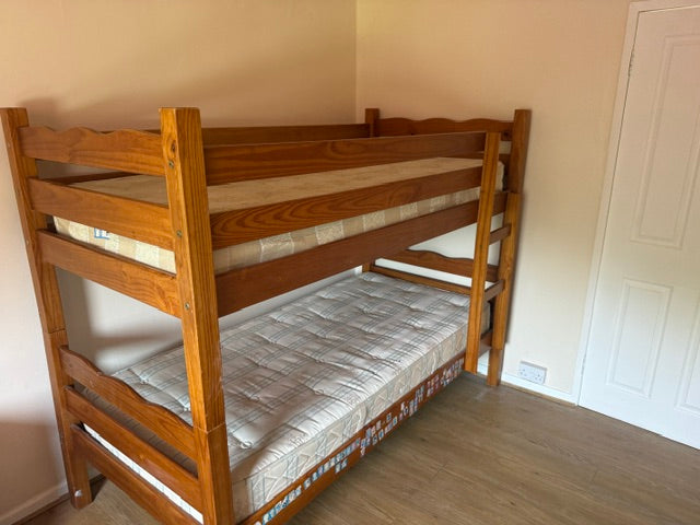 82 Hilton Road, 2 Bed Flat