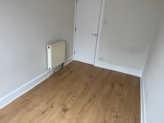 2 Bed Flat Ashvale Place