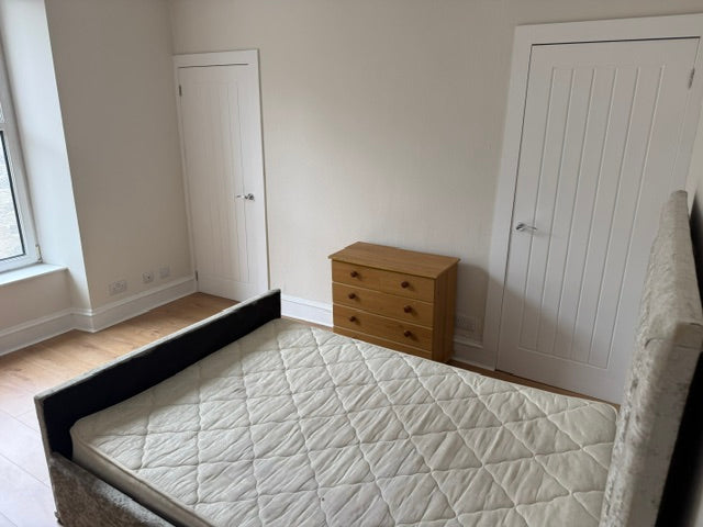 2 Bed Flat Ashvale Place