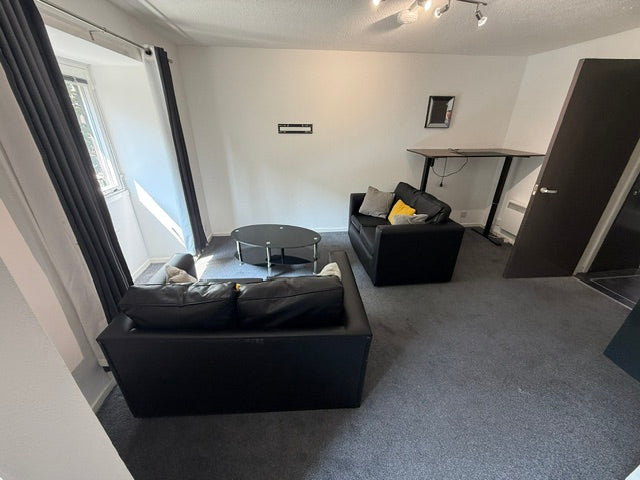 2 Bedroom Flat at Speckledwood Court Dundee