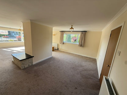 Large 3-Bedroom Granite Bungalow to Rent – Victoria Street, Dyce, Aberdeen
