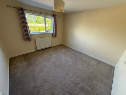 Large 3-Bedroom Granite Bungalow to Rent – Victoria Street, Dyce, Aberdeen