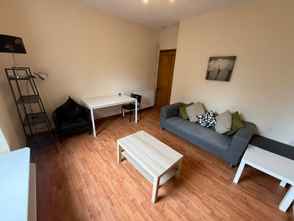 2 Bedroom Student Flat king Street Aberdeen