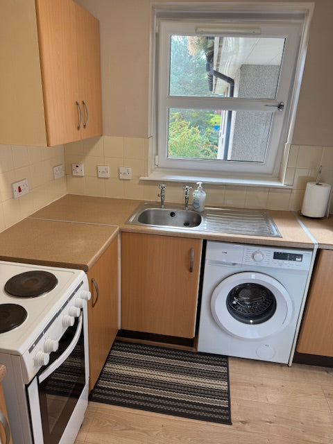 Beautiful One Bedroom Flat on Great Northern Road