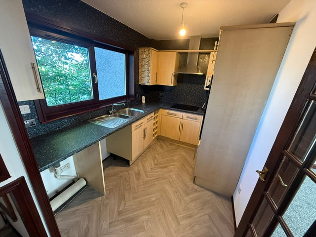 2 Bedroom Ground Floor Flat 10 Craig Park, Altens Aberdeen