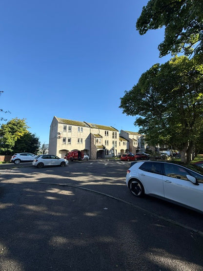 2 Bedroom Ground Floor Flat 10 Craig Park, Altens Aberdeen