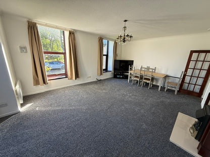 3 Bedroom Ground Floor Flat at 19 Craig Place Altens, Aberdeen