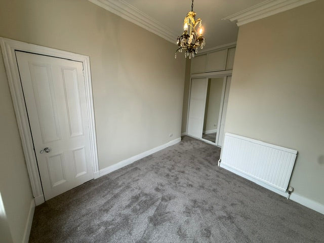52 Whithall Road 5 Bed Double Upper with Front Door