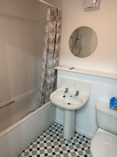 Unique 1 Bed Flat on George Street Aberdeen