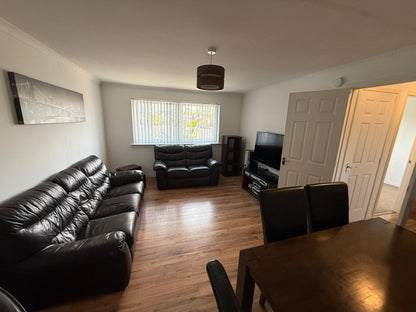 2 Bed FF Flat Ellon Road, Aberdeen