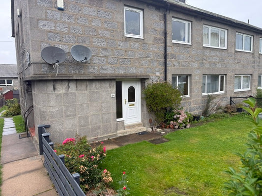 Large 3 Bedroom Flat 34 Kincorth Place Kincorth Aberdeen