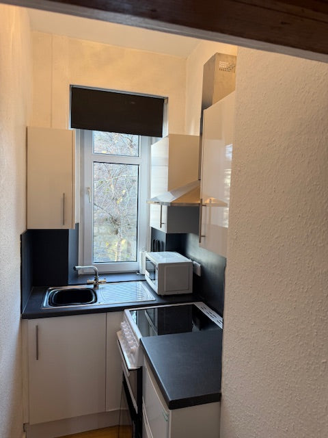 Beautiful 2 Bedroom Flat near Aberdeen Beach