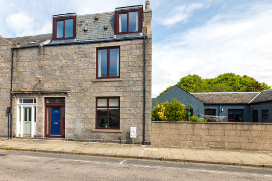 Incredible 5 Bedroom House