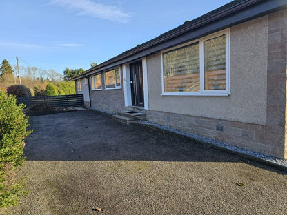 STUNNING 4 Bedroom Detached House in Milltimber